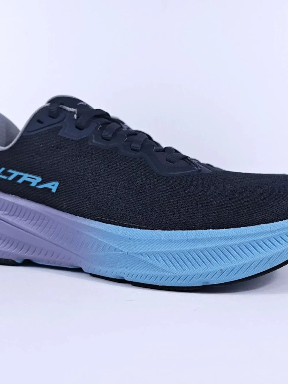 Altra Experience Flow 2 Womens 8 Low Drop Cushioned Road Running Shoes Black